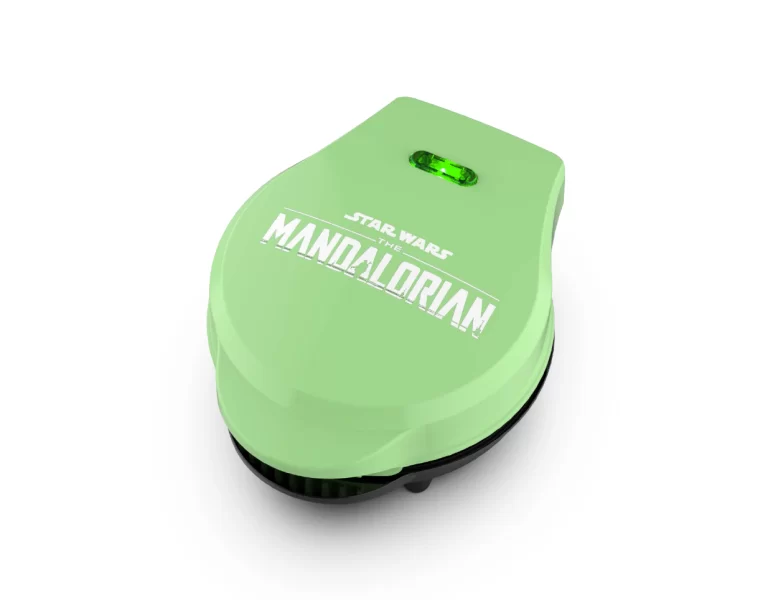 THE MANDALORIAN - The Child - Mini Waffle Maker