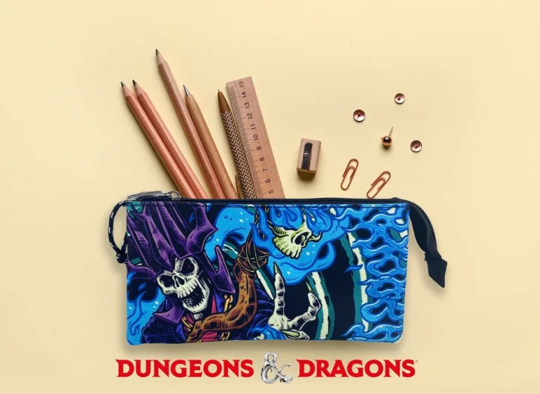 DUNGEONS & DRAGONS - Black Light - Triple Pennenzak '22x12x4cm'